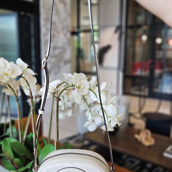 Gucci Blondie Mini Shoulder Bag - Picture 15 of 17